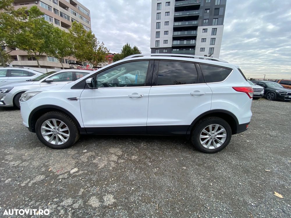 Ford Kuga 2.0 TDCi Powershift 4WD Titanium - 8