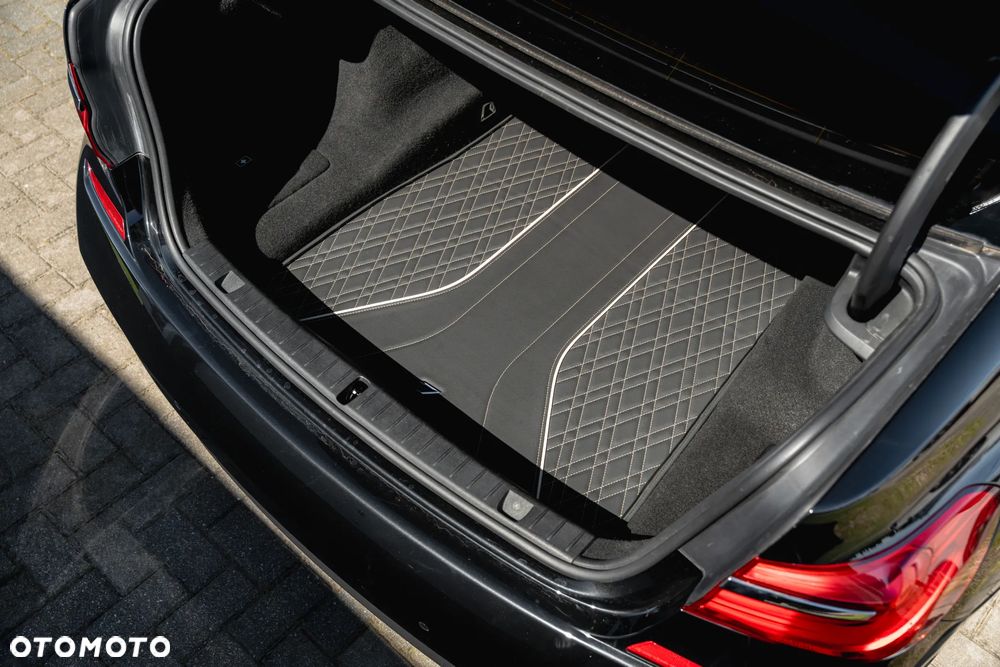 BMW Seria 7 730d xDrive - 12