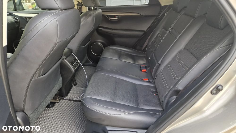 Lexus NX 200t Comfort AWD - 11