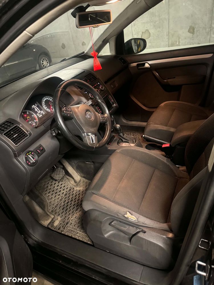 Volkswagen Touran 2.0 TDI DPF DSG Comfortline - 3
