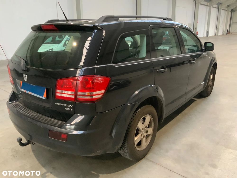 Dodge Journey - 8