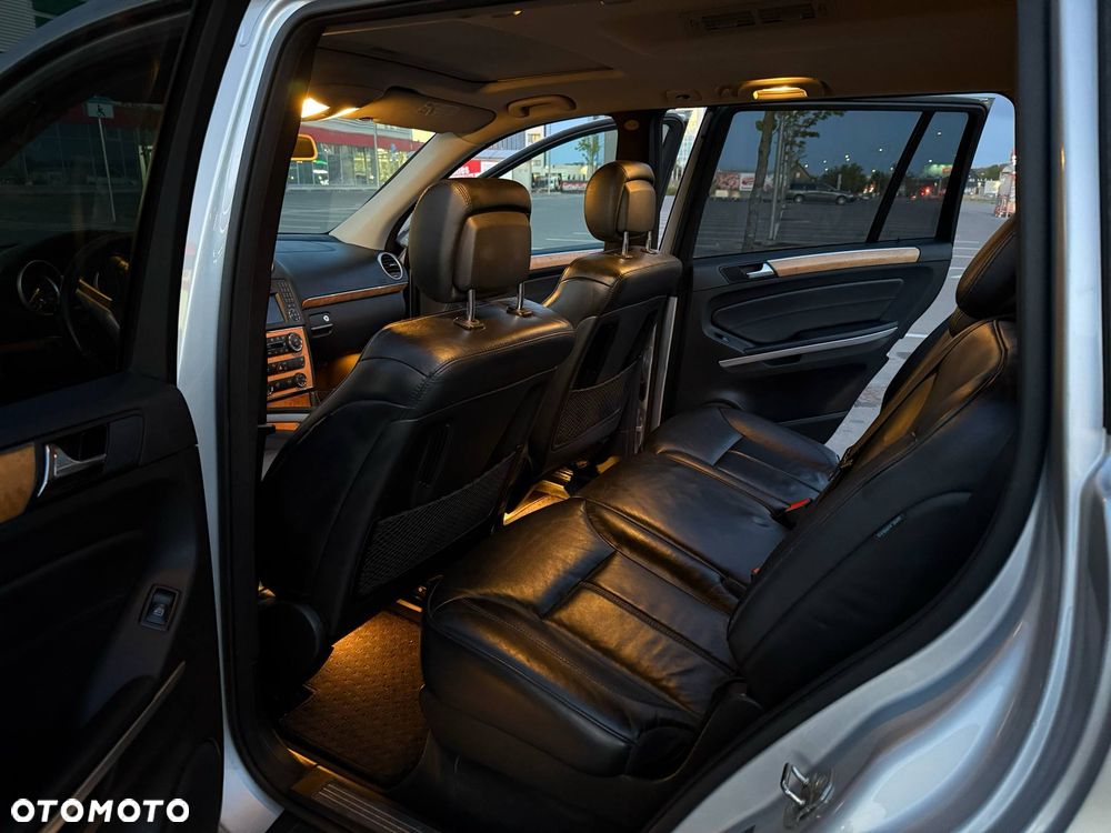 Mercedes-Benz GL 350 BlueTec - 13