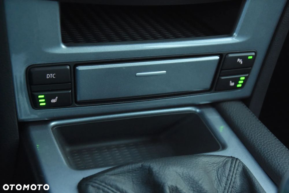 BMW Seria 5 523i Edition Exclusive - 34