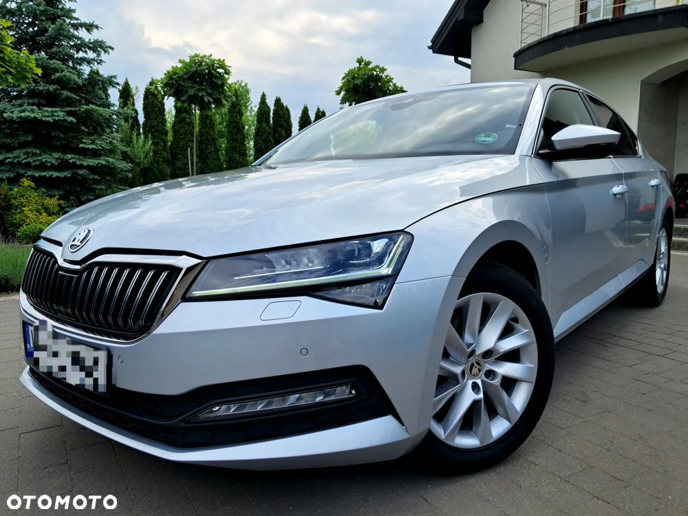 Skoda Superb 2.0 TDI SCR Ambition - 9