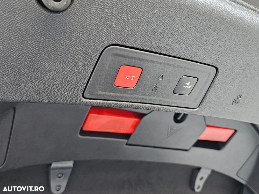 Peugeot 508 Plug-In Hybrid 225 e-EAT8 Allure Pack - 36