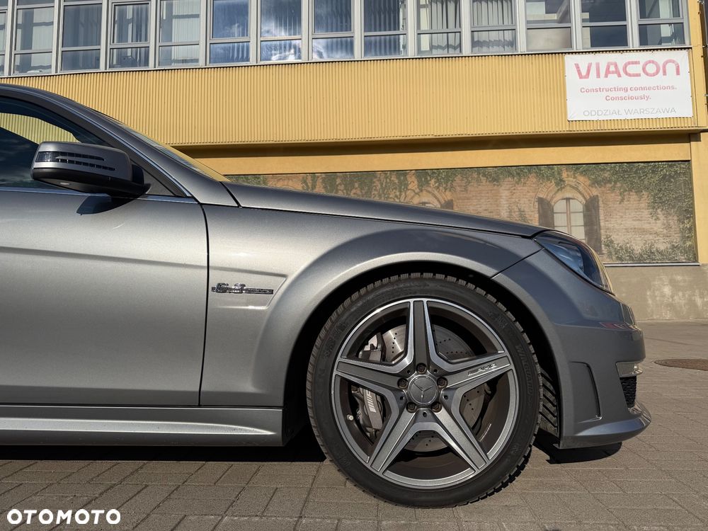Mercedes-Benz Klasa C 63 AMG 7G-TRONIC - 9