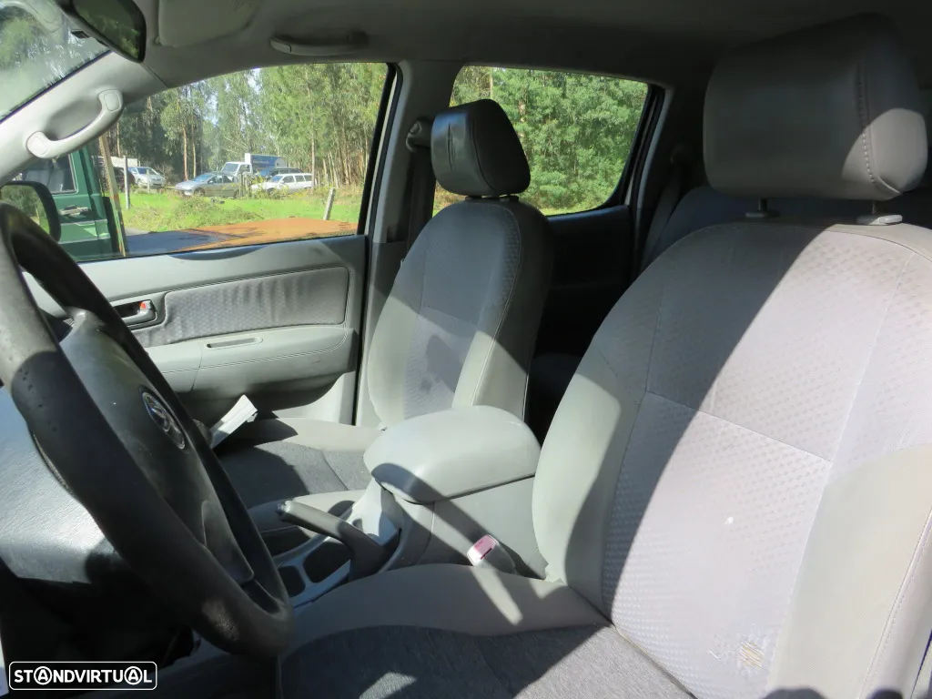 Toyota Hilux VII Pick-Up 2.5 D 4WD 4X4 (102cv) de 2007 - Peças Usadas (8915) - 6