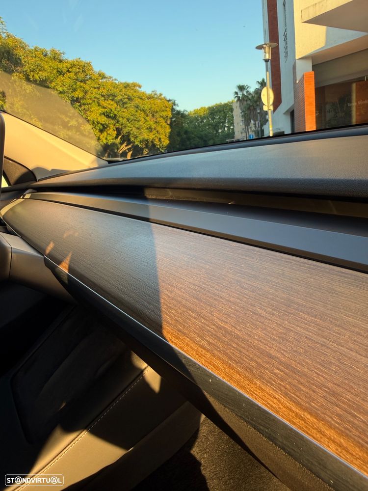 Tesla Model Y Long Range Tração Integral - 12