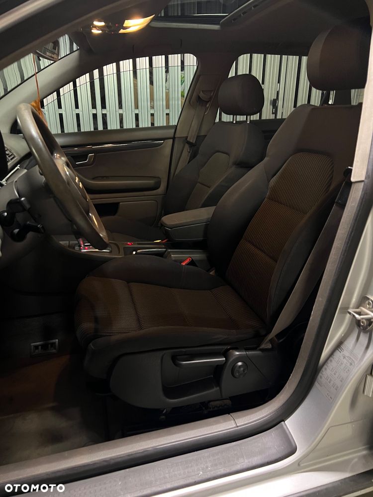 Audi A4 Avant 1.9 TDI Multitronic - 22