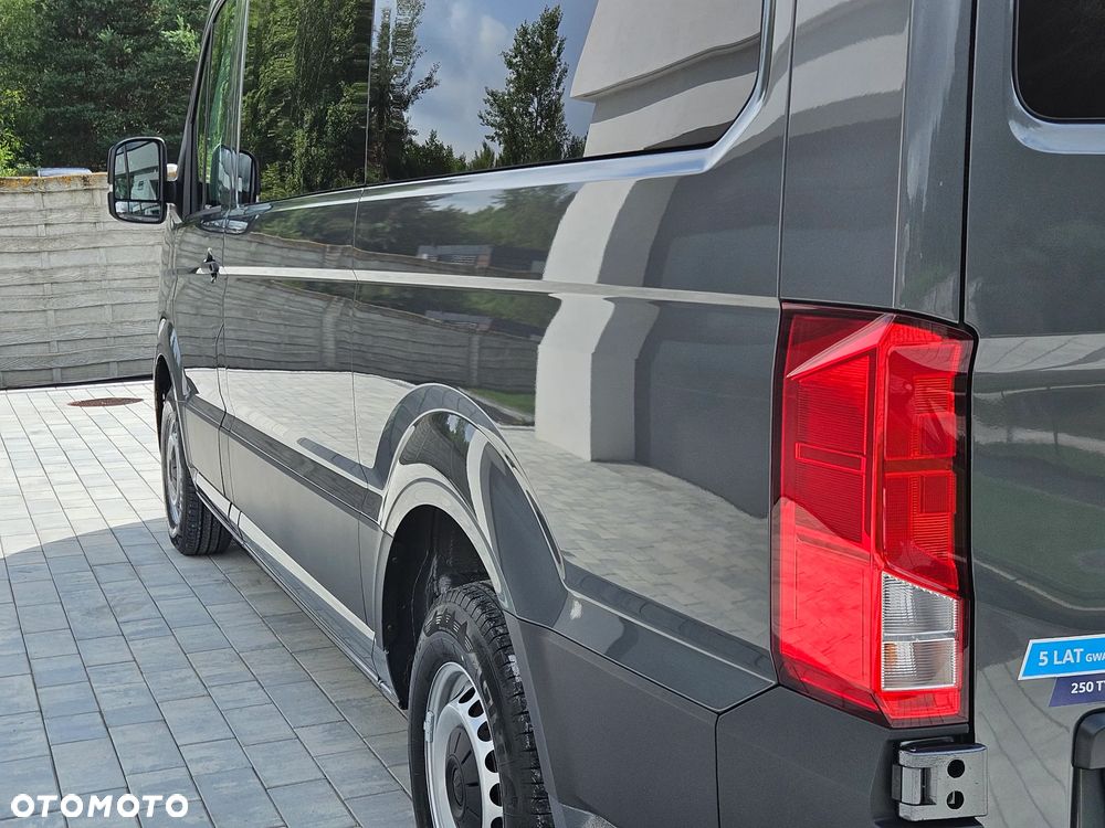 Volkswagen Crafter - 12