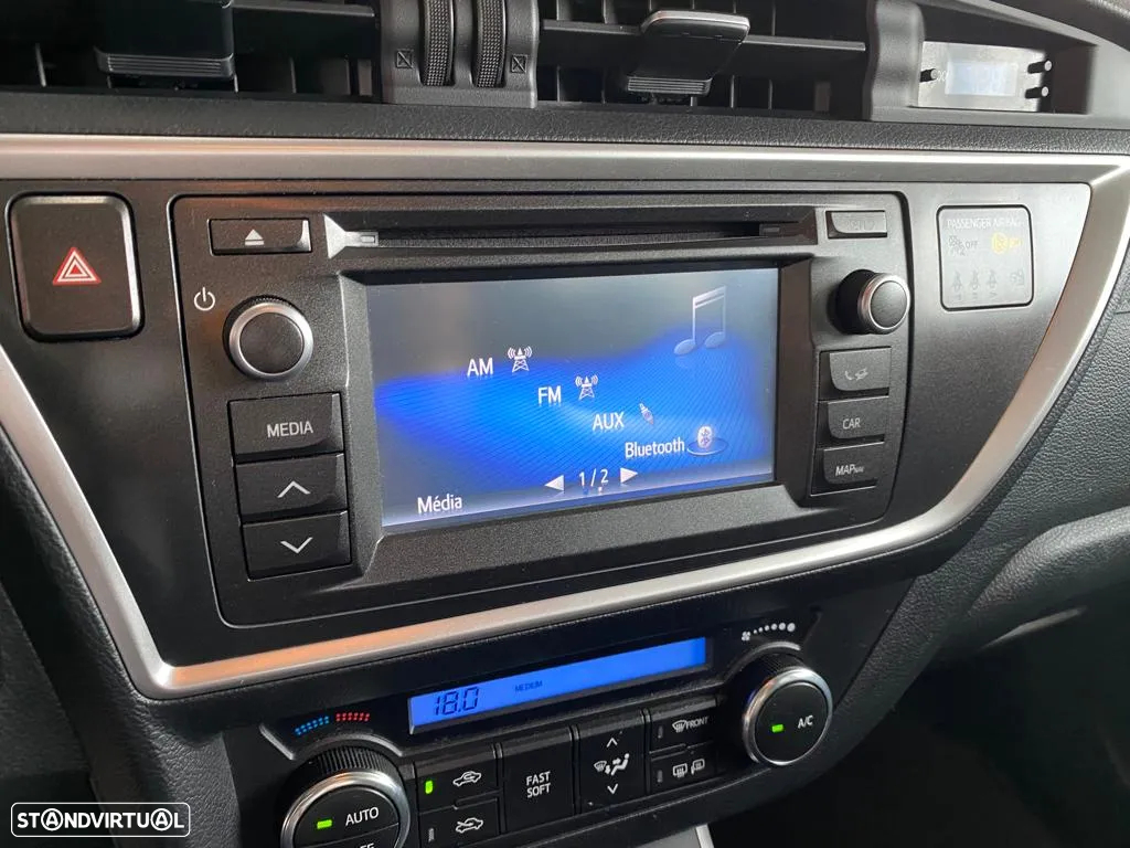 Toyota Auris 1.8 HSD Comfort+J17 - 23