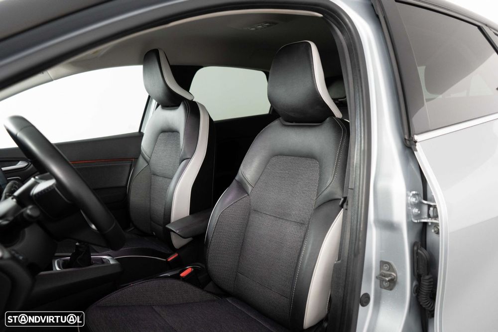 Renault Captur 1.0 TCe Techno - 10