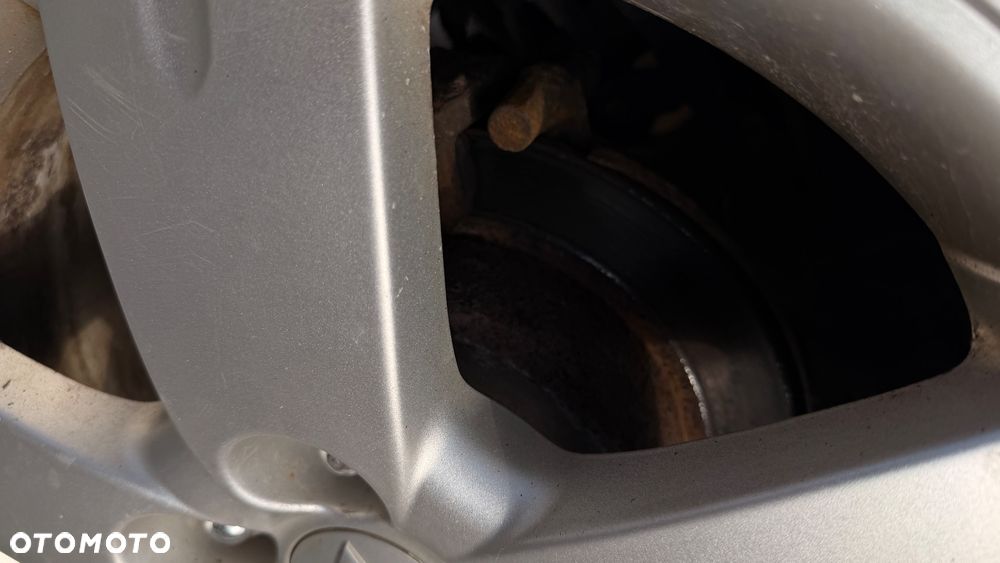 Mitsubishi Outlander 2.0 Turbo 4WD - 11