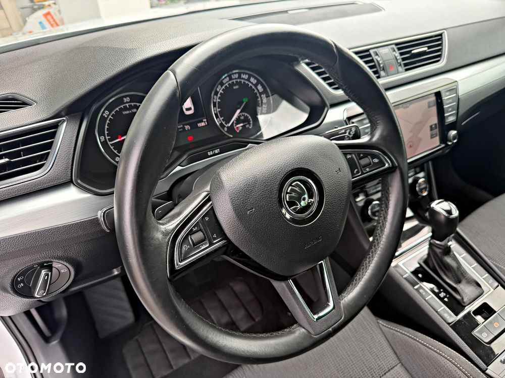 Skoda Superb 2.0 TDI DSG Style - 19