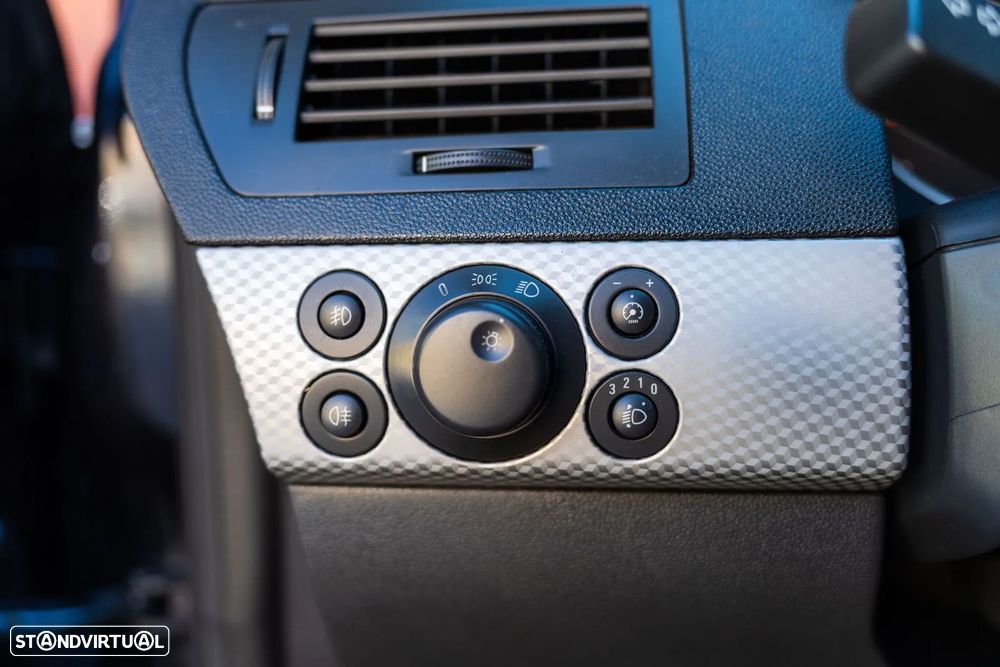 Opel Astra GTC 1.7 CDTI - 17