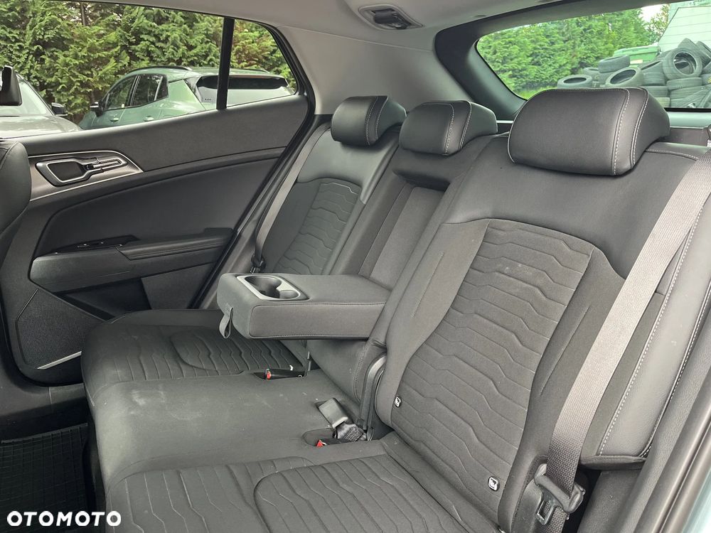 Kia Sportage 1.6 T-GDI MHEV Business Line 2WD DCT - 16