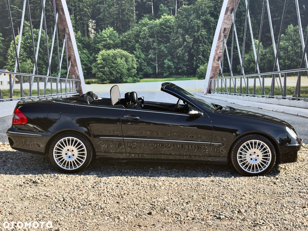 Mercedes-Benz CLK - 10