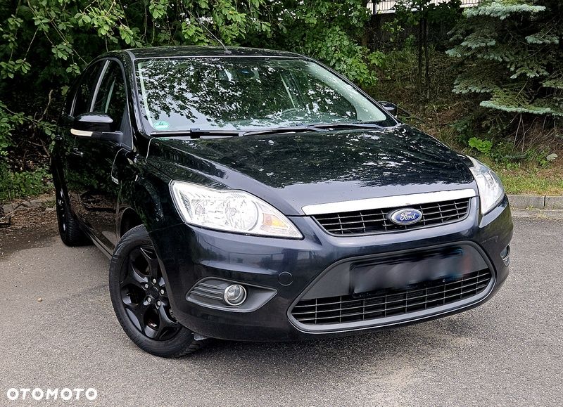 Ford Focus 1.6 16V Black Magic - 1