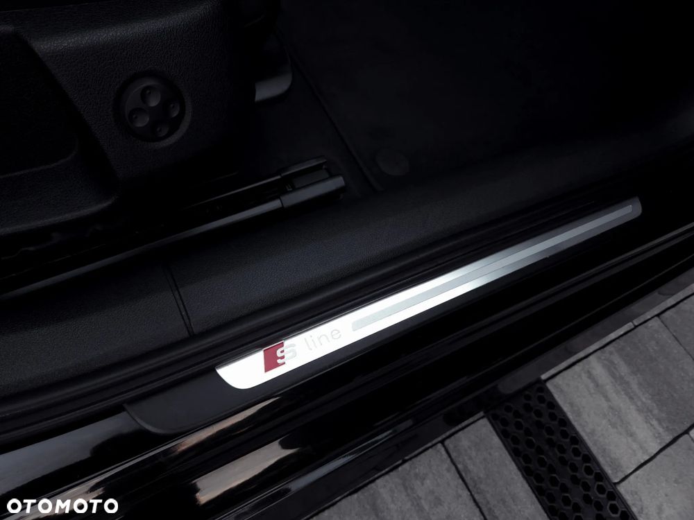 Audi A6 Avant 2.0 TDI Ultra S tronic - 34