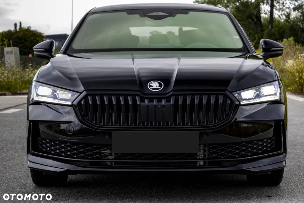 Skoda Superb 2.0 TDI SCR Sportline DSG - 4