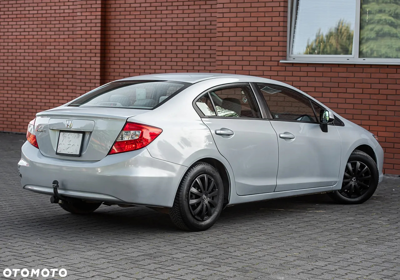 Honda Civic 1.8 Executive - 13