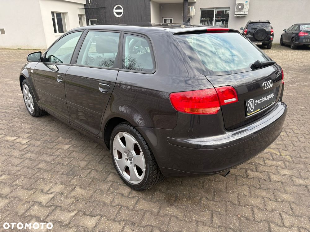 Audi A3 Sportback 1.6 Attraction - 16