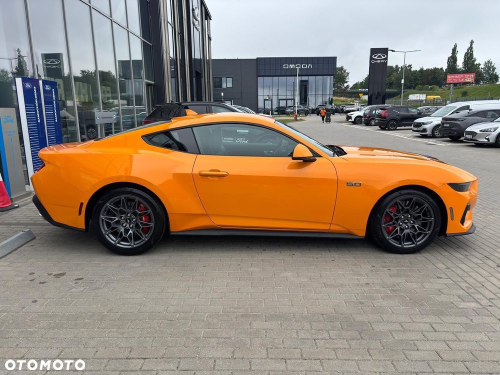 Ford Mustang - 7