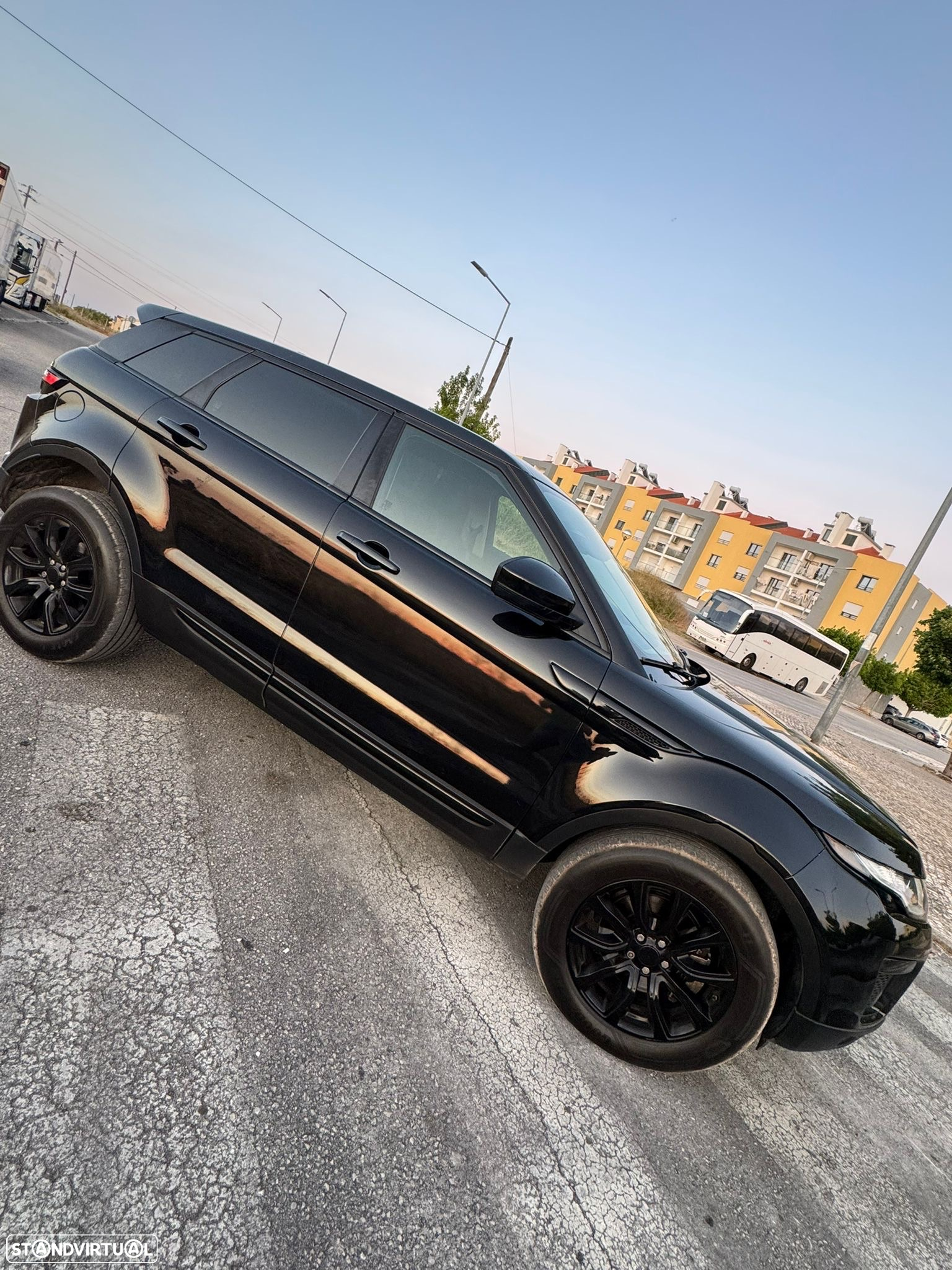 Land Rover Range Rover Evoque 2.0 TD4 Pure - 2