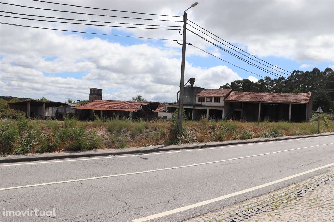 Armazém  Venda em Lustosa e Barrosas (Santo Estêvão),Lousada - Grande imagem: 2/25