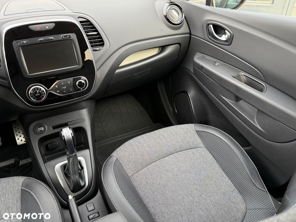 Renault Captur - 23