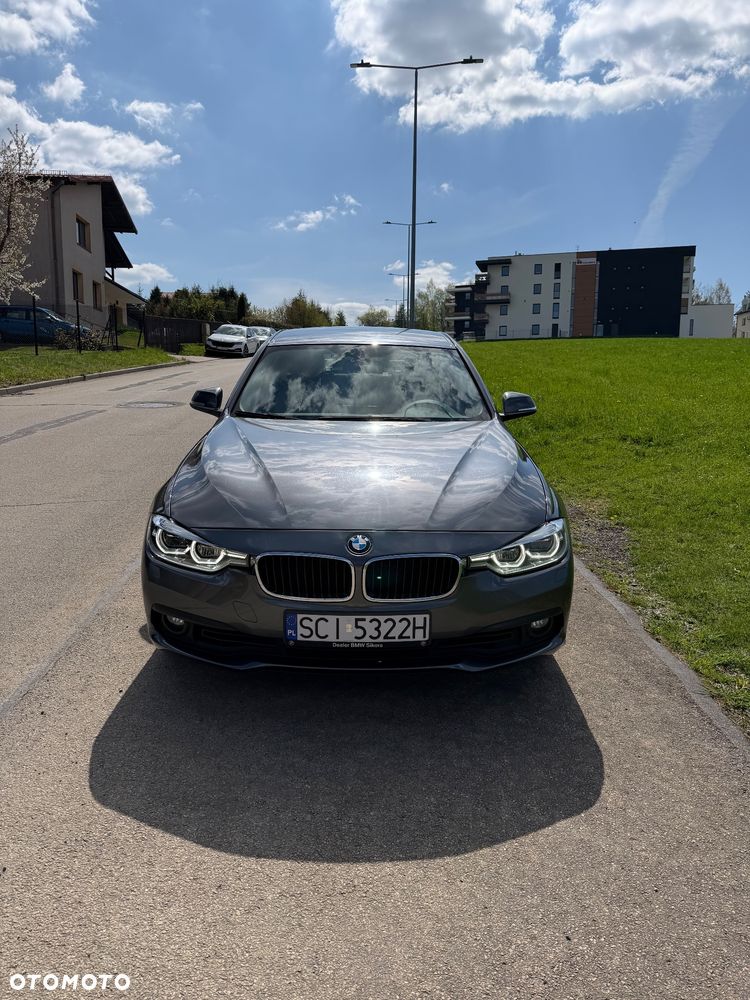 BMW Seria 3 318i Sport Line - 3
