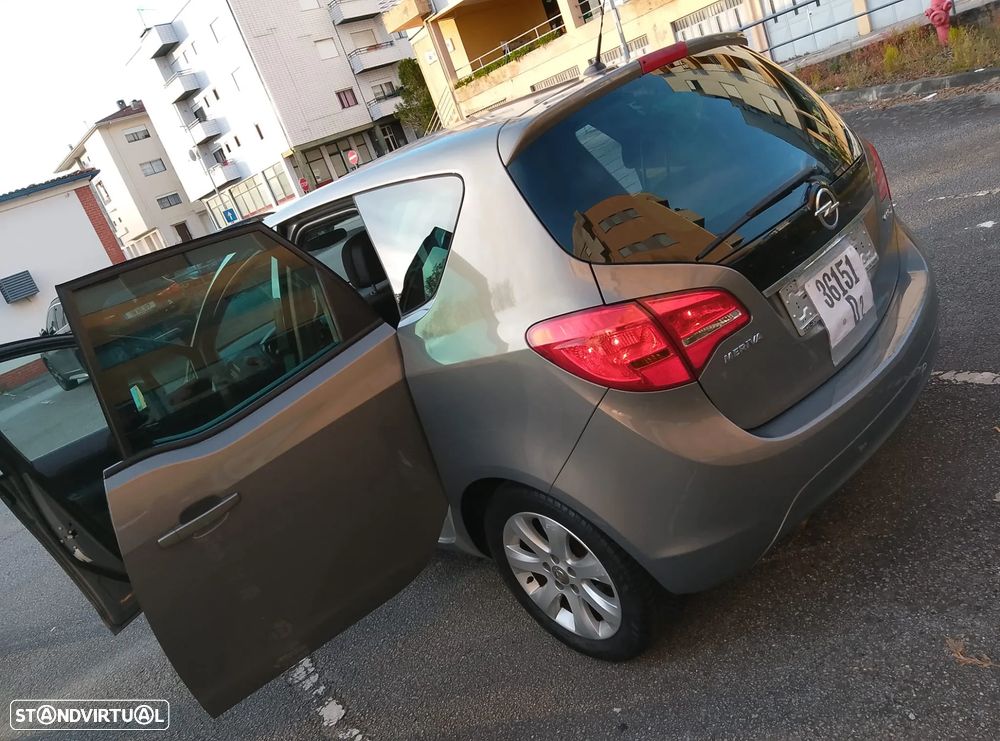 Opel Meriva - 8