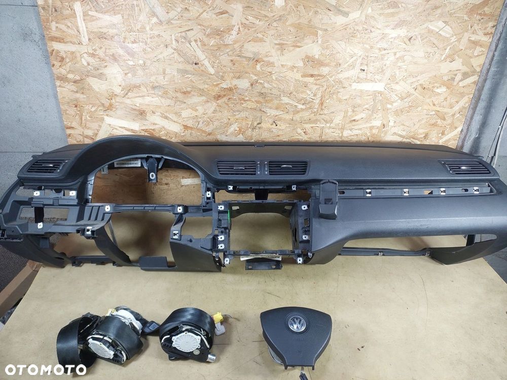 PASSAT B6 DESKA ROZDZIELCZA KONSOLA DEMONTAŻ - 1