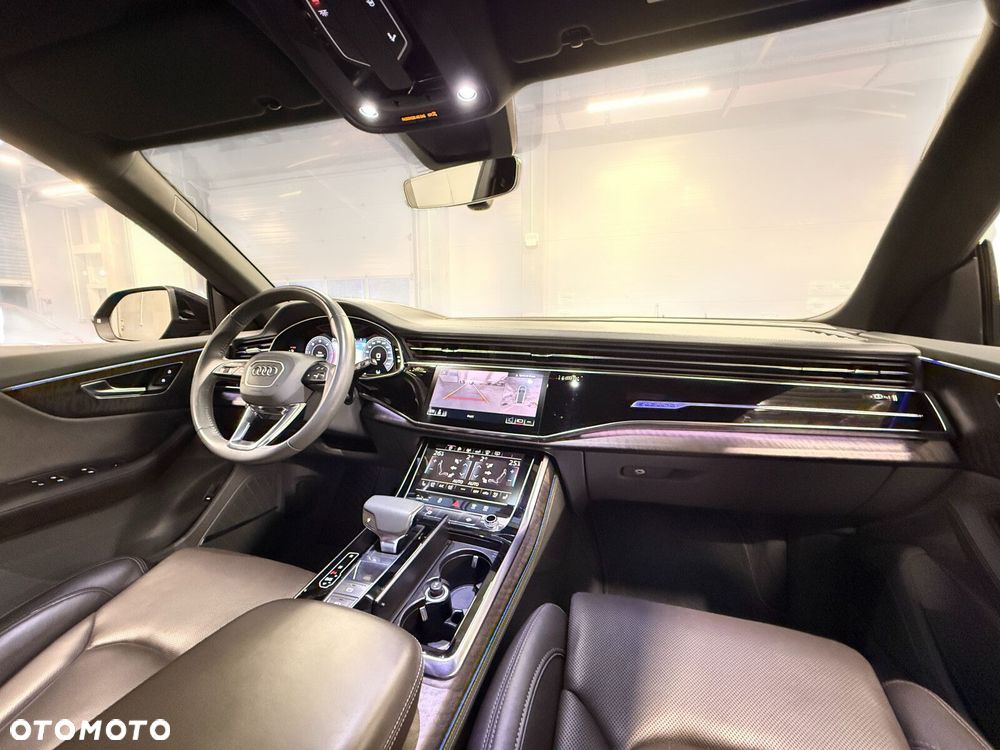 Audi Q8 - 32
