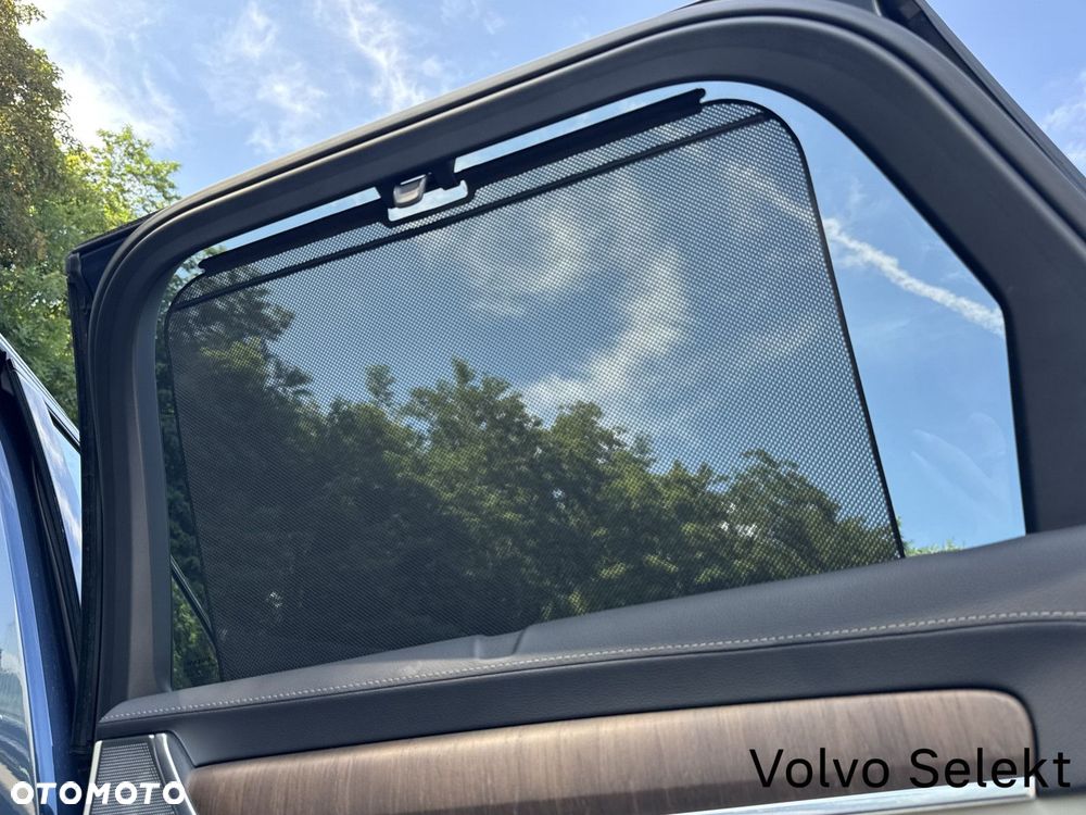 Volvo V90 Cross Country - 13