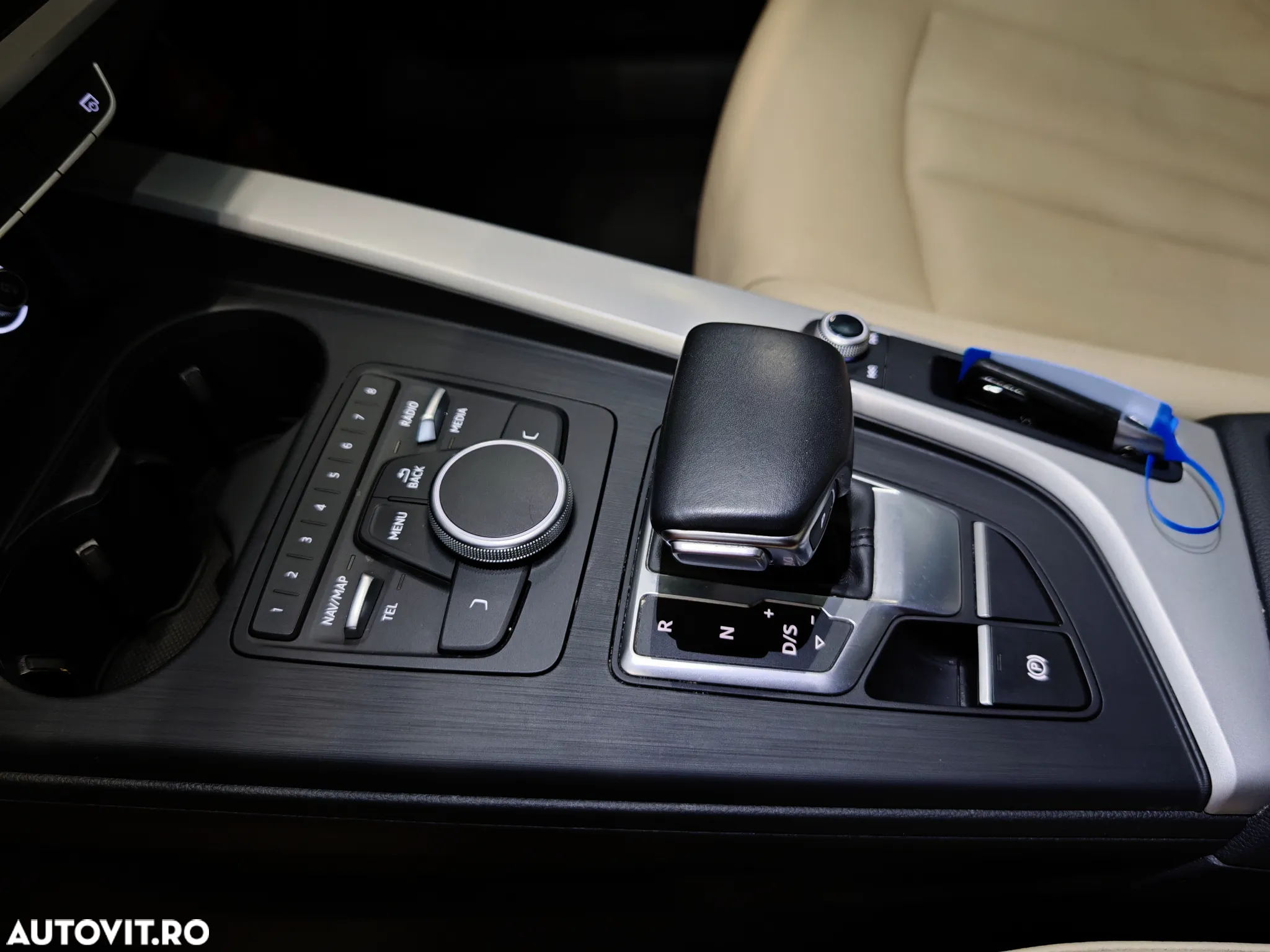 Audi A4 Avant 30 TDI S tronic - 21