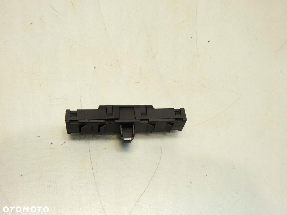 WZMACNIACZ ANTENY VW GOLF VI 5N0035570 - 4