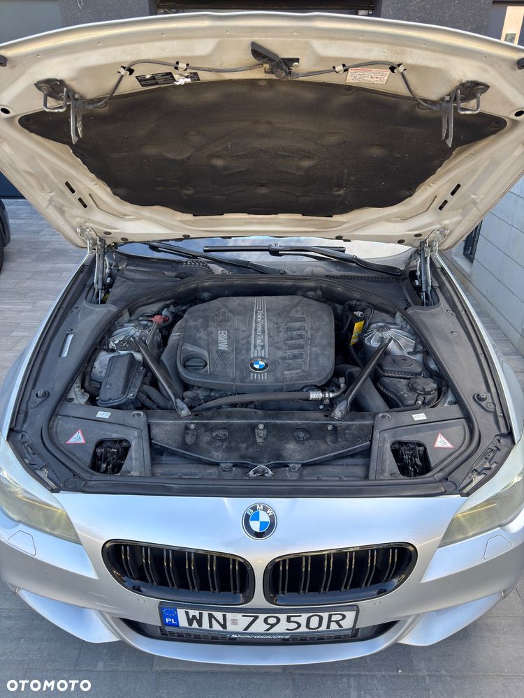 BMW Seria 5 530d xDrive - 24
