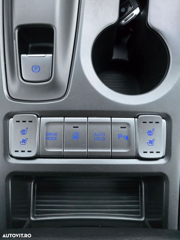 Hyundai KONA Electric 204CP Luxury+ - 8