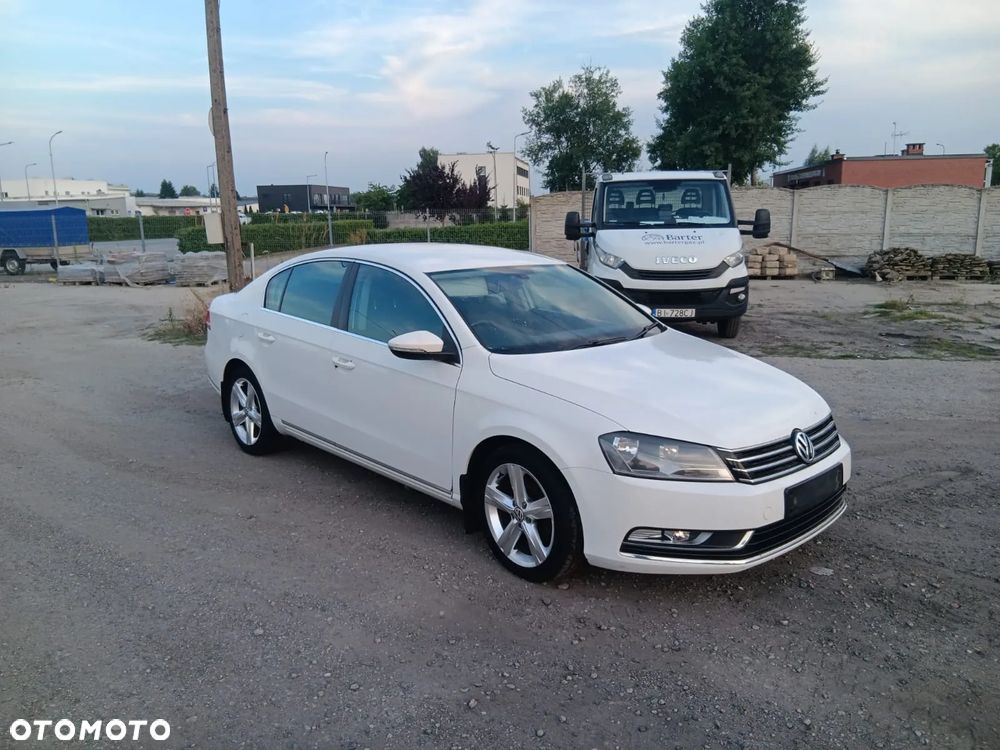 Volkswagen Passat - 2