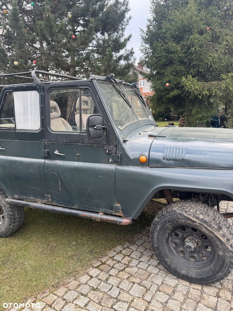 Uaz 469 B - 12