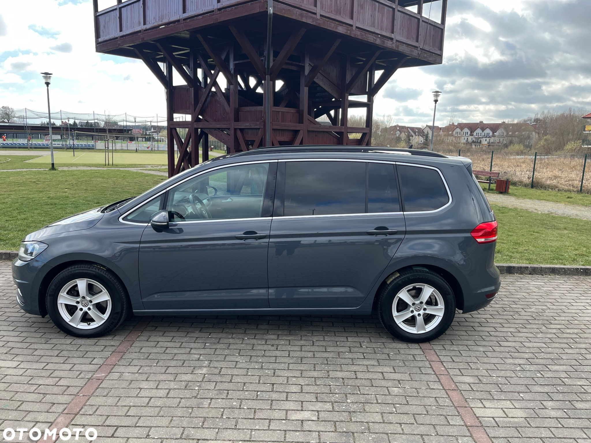 Volkswagen Touran 2.0 TDI SCR DSG Comfortline - 15