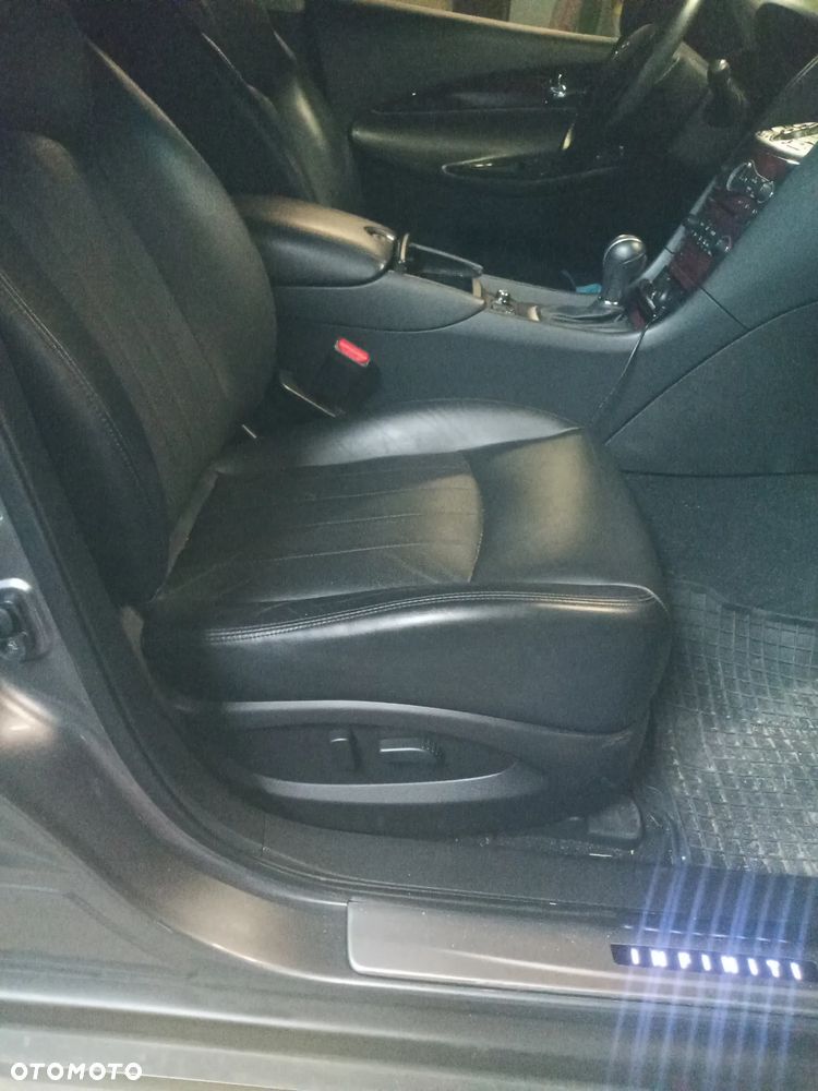 Infiniti QX50 3.7 GT Premium - 9