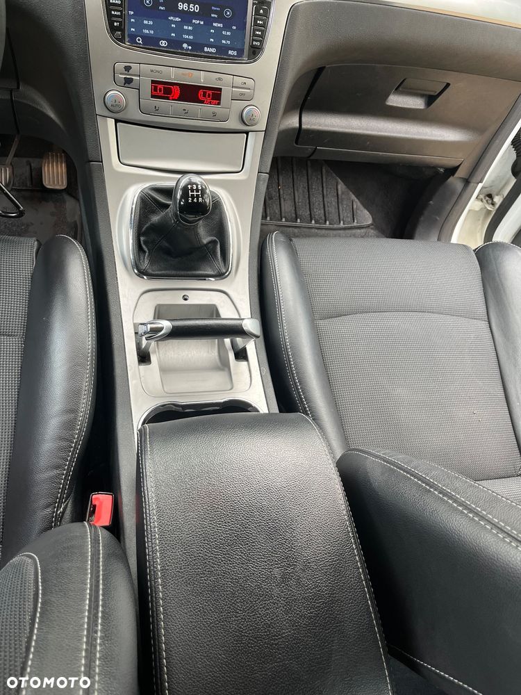Ford S-Max 2.0 Titanium - 6