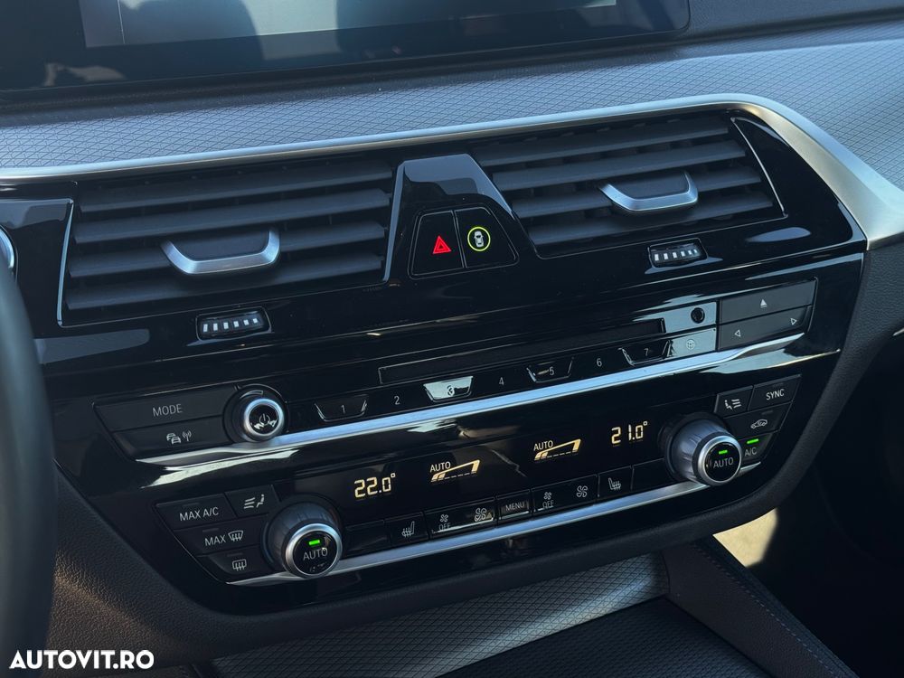 BMW 5 Series 2019 — imagine 19