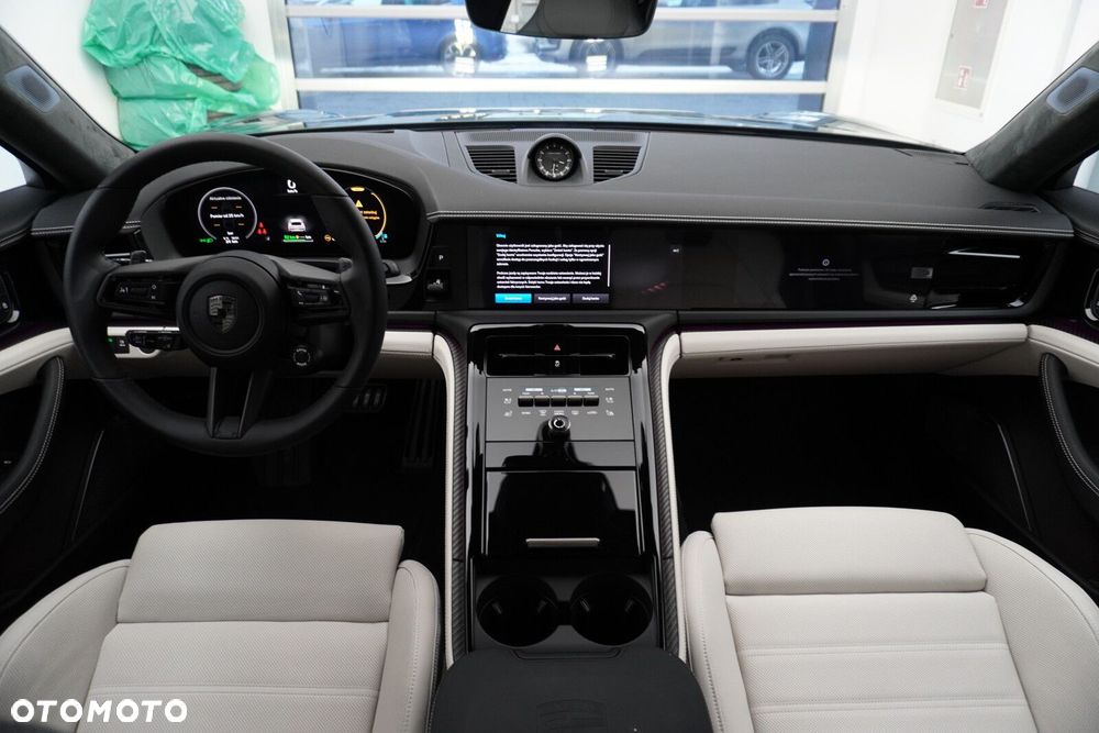 Porsche Panamera - 34