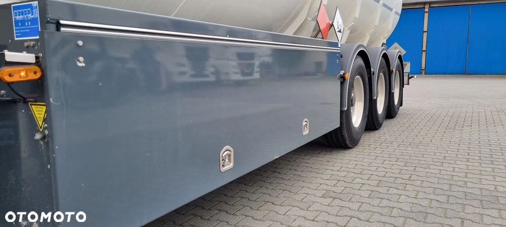 Lag z układem dystrybucyjnym/WYNAJEM - 9