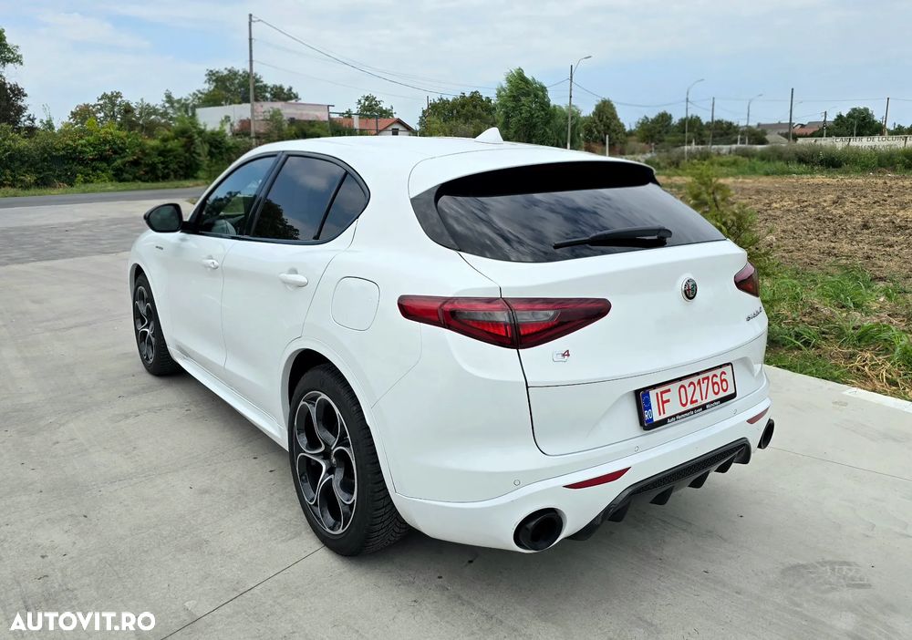 Alfa Romeo Stelvio 2.2 16V AT8 Q4 Veloce - 10
