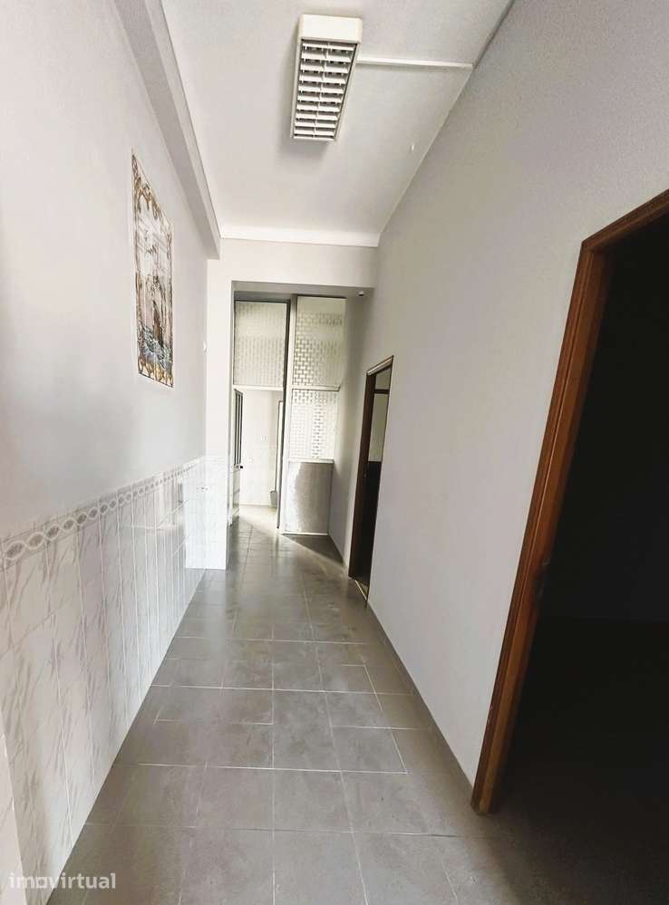 Loja Centro de Stº Estevão - Grande imagem: 5/6