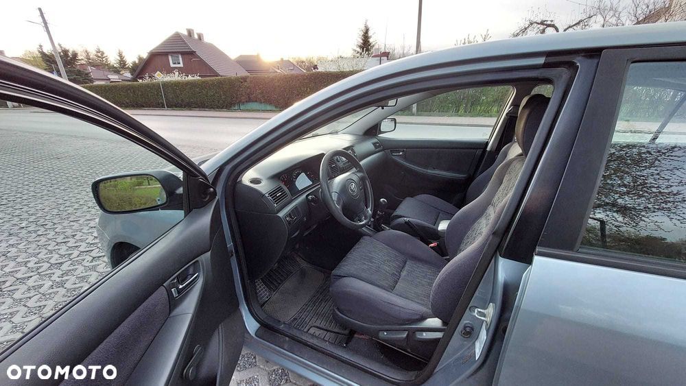 Toyota Corolla 1.4 VVT-i Base - 5